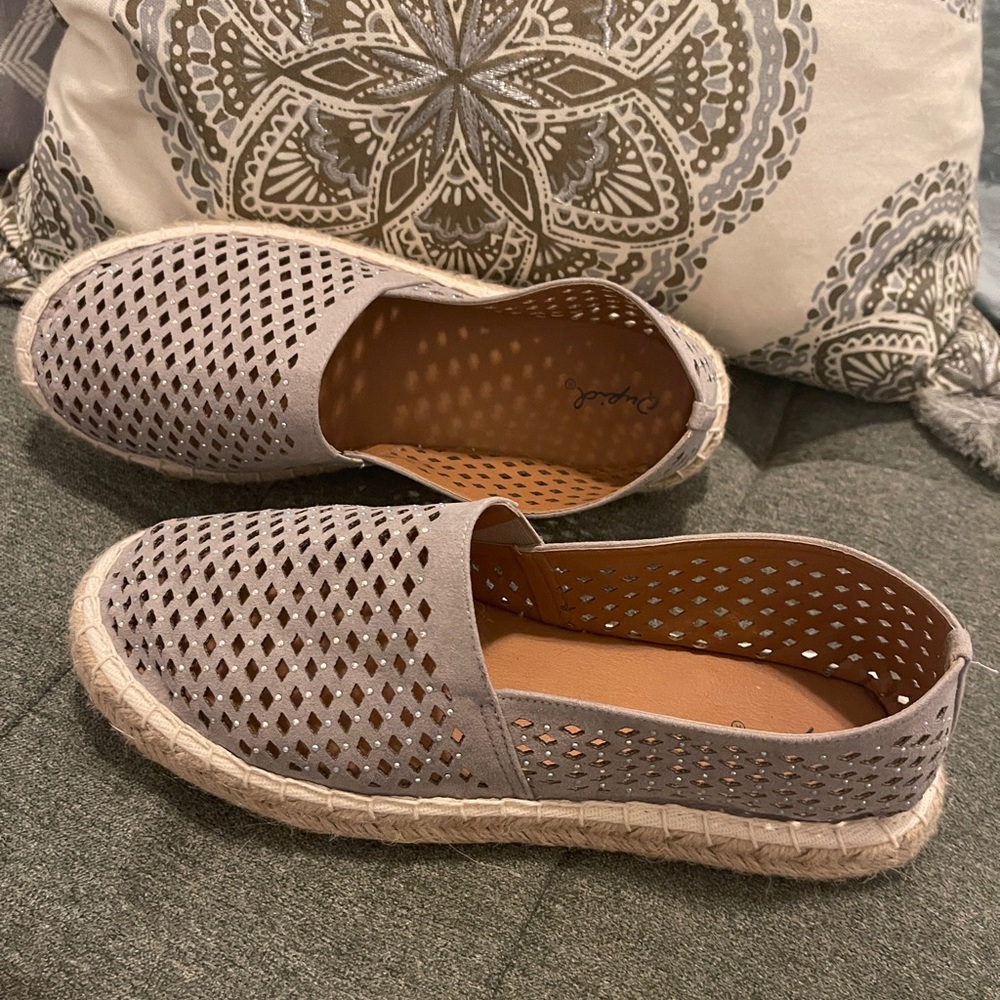 Cupid espadrilles - Size 8 - like new